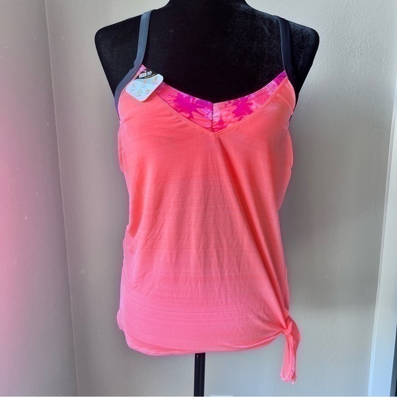 NWT ZeroXposur women’s sun smart two in one tank size XS - Picture 1 of 12